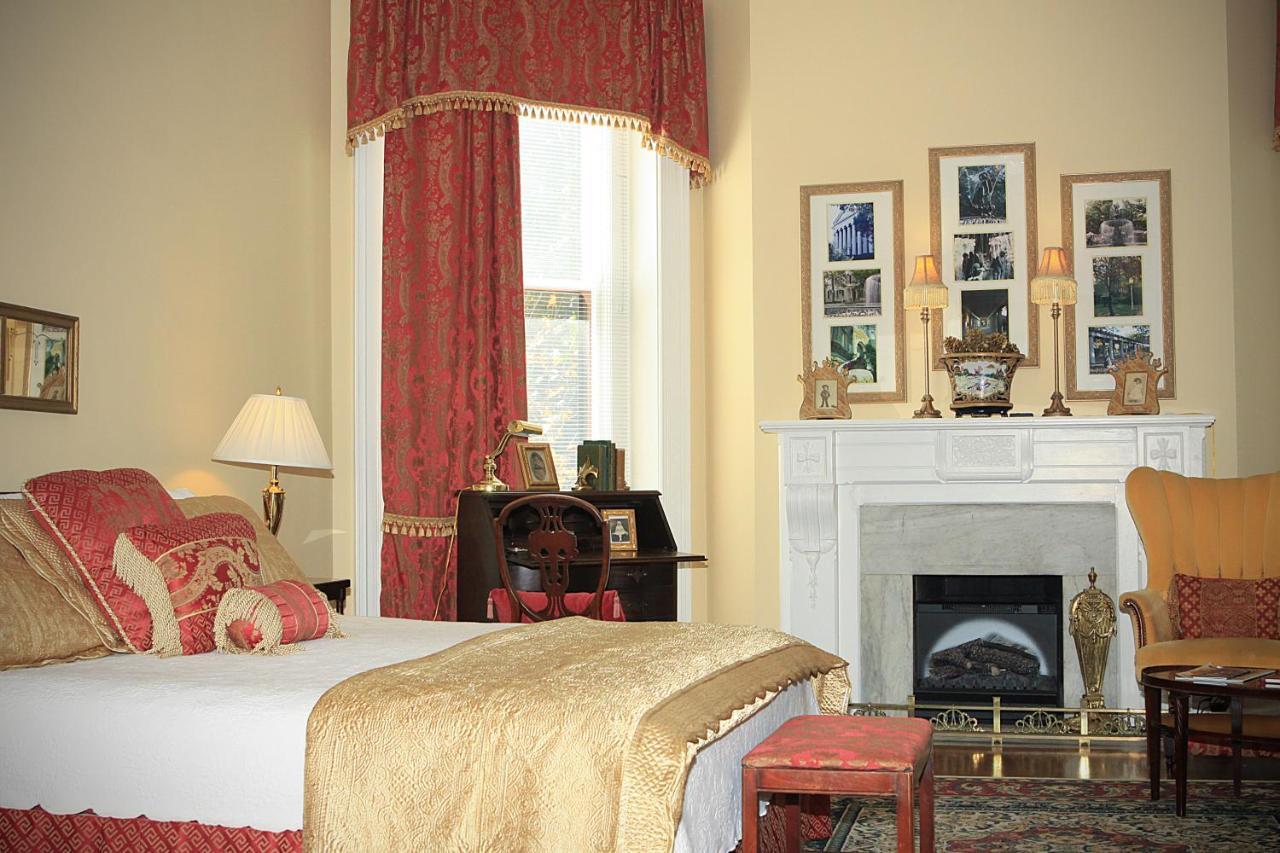Louisville Bourbon Inn Экстерьер фото