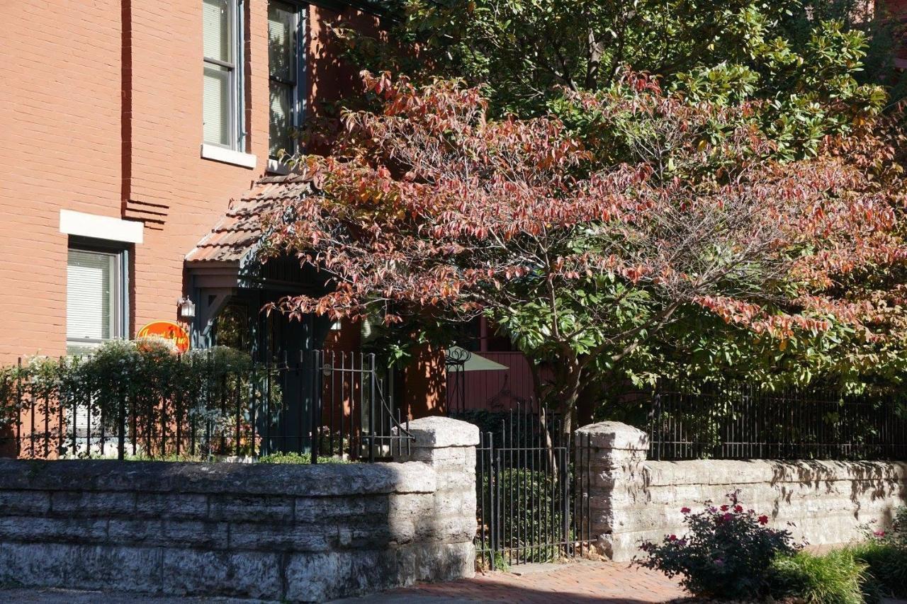 Louisville Bourbon Inn Экстерьер фото