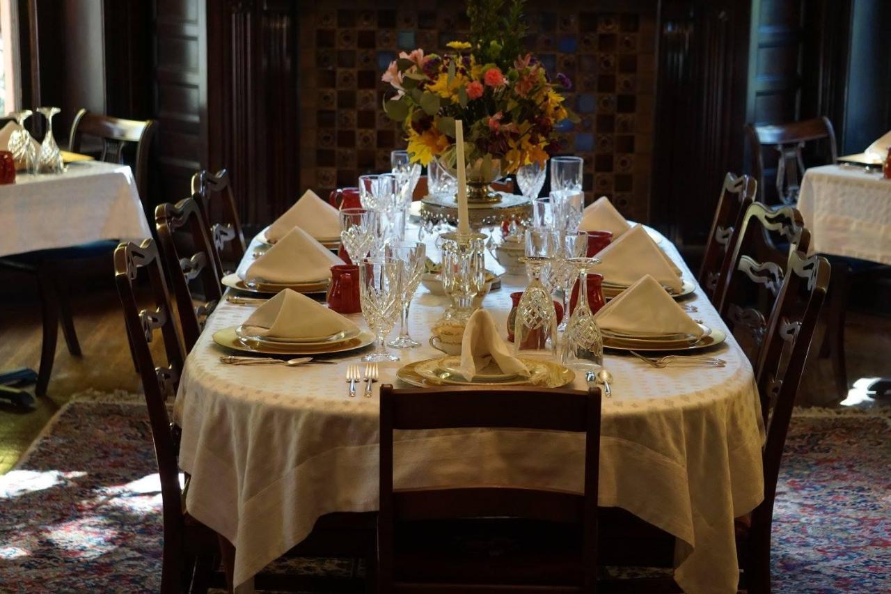Louisville Bourbon Inn Экстерьер фото