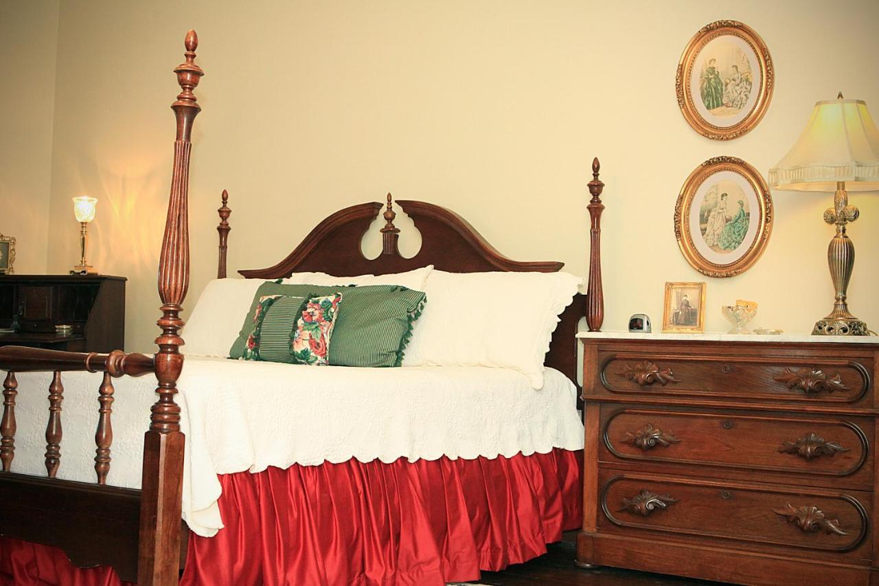 Louisville Bourbon Inn Экстерьер фото