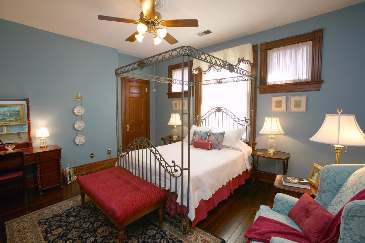 Louisville Bourbon Inn Экстерьер фото